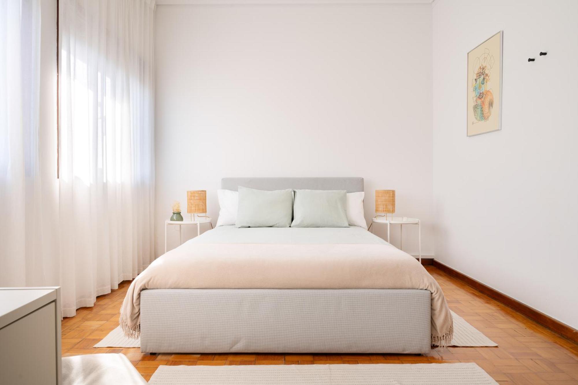 ! Bright 2Br Hammock Flat ! Praca Da Republica Apartment Porto Exterior photo